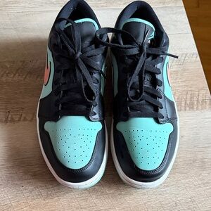 Nike Air Jordan 1 Low SE 'Tropical Twist' sneakers